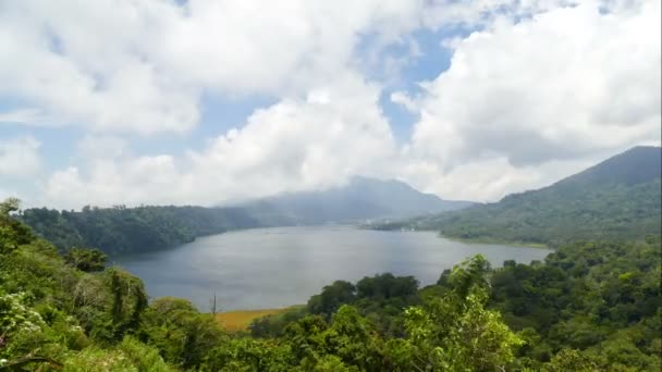 Nuvens Acima Twin Lakes Buyan Tamblingan Lapso Tempo — Vídeo de Stock