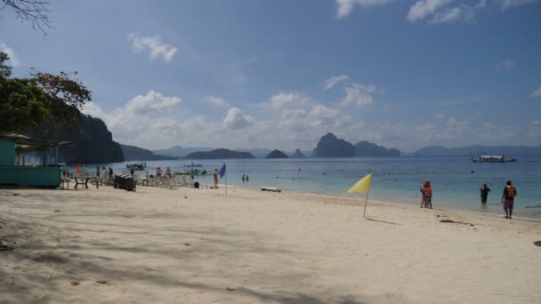 Touristen Kommen Mit Dem Boot Commandos Strand Nido — Stockvideo