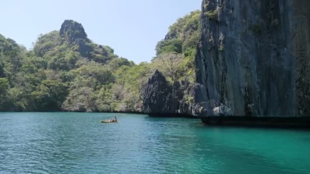 Jít Dovnitř Big Lagoon Lodí Ostrov Nido — Stock video