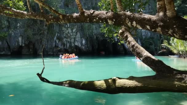 Turistas Viaje Barco Islas Nido — Vídeo de stock