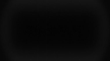 Çerçeve kenarları, çizik efektleri ve gürültü dokusu gibi dekoratif unsurlarla donatılmış bir olf sinema arka planının klasik Eski Film Süsleme Çerçevesi / 4k animasyonu