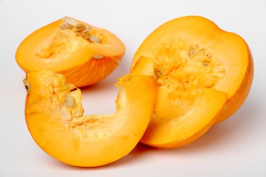 Balkabağı / Taze balkabağı dilimlere ayrılmış.