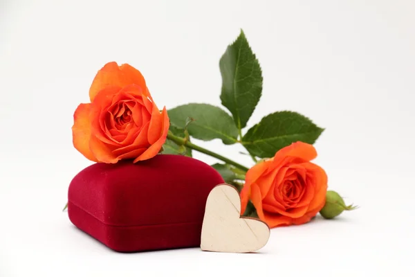 Box Jewelry Gift Orange Roses White Background — Stock Photo, Image