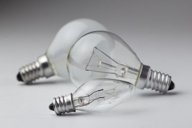 elektrik lambası beyaz zemin üzerine.