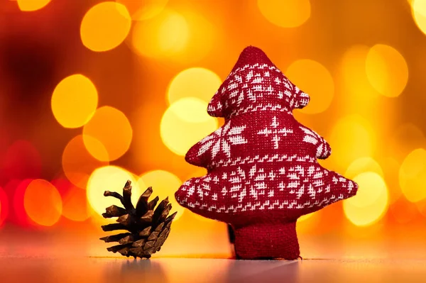 Juguete Punto Árbol Navidad Una Linterna Navidad Contra Telón Fondo — Foto de Stock