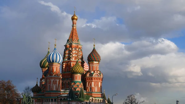 Domes Van Basilius Kathedraal Tegen Lucht Architectuur Van Moskou — Stockfoto