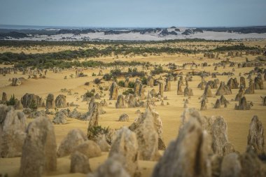 pinnacles çöl