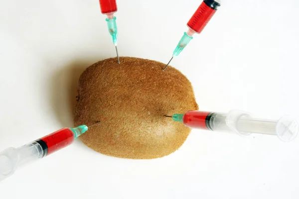Kiwi Medical Syringes Gmo Fruit Gmo Food Ingredient — Stock Photo, Image