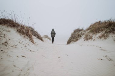 Kış Sahilde yürüyüş