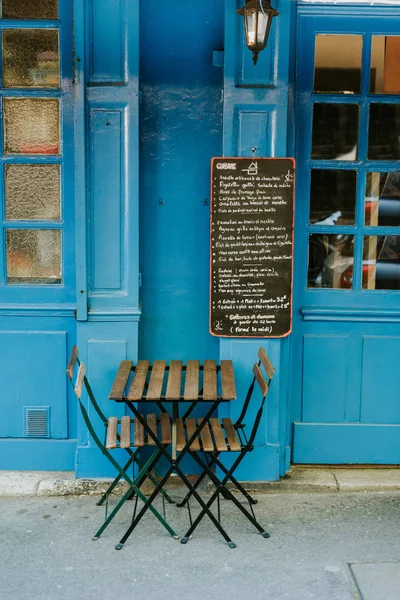 パリのかわいいフレンチ カフェ — ストック写真