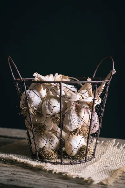 Garlic Rope Dark Background — Stock Photo, Image