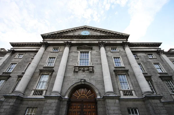 Тринити-колледж в Дублине — стоковое фото