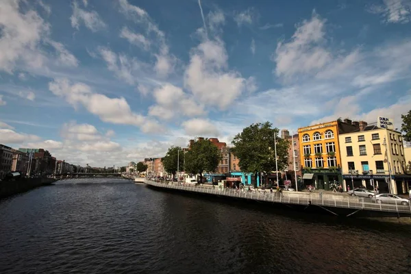Río Liffey en Dublín — Foto de Stock
