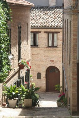 küçük yol Recanati, Marche, orta Italya