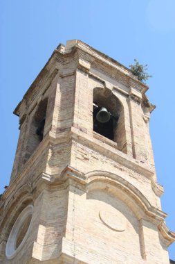 Ancona şehir merkezinde, çan kulesi detayını tarihi büyük Kilisesi
