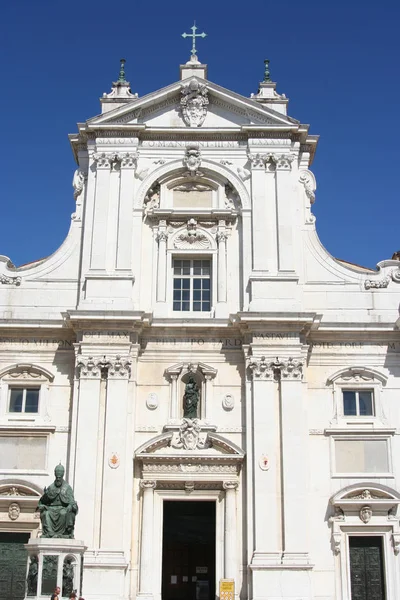 Hoofdingang van Loreto kathedraal, Marche, Italië — Stockfoto