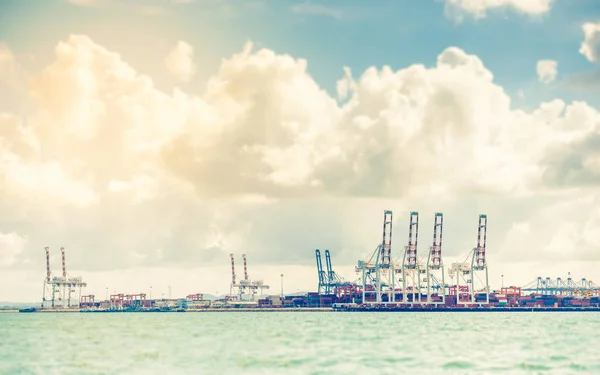 Industrial port with containers - retro vintage filter effect — Stock Photo, Image