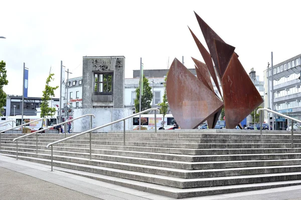 İrlanda Cumhuriyeti Meydanı, Galway, İrlanda Haziran 2017, fahişe heykel fountai