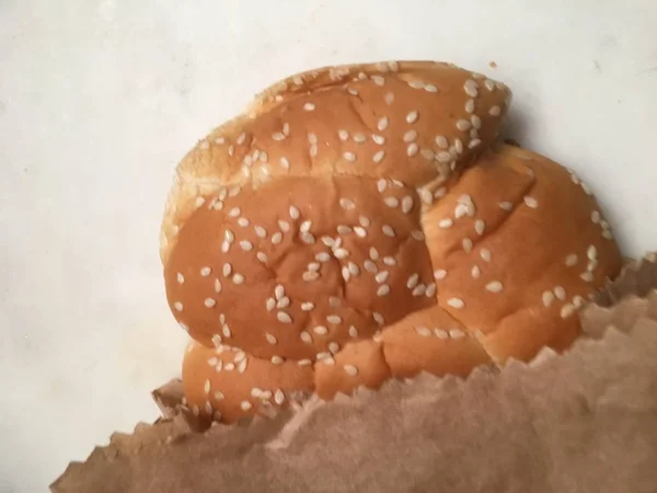 Пита или кунжутный хлеб — стоковое фото