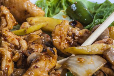 bir plaka etler arka plan üzerinde birim izole hizmet