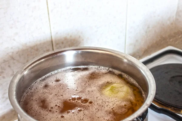 Cooking in the pot — Stock Photo, Image