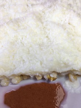 fındık arka plan ünitesi ile doldurulmuş pirinç gofret izole