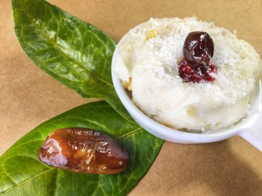 fındık arka plan ünitesi ile doldurulmuş pirinç gofret izole