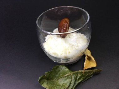 fındık arka plan ünitesi ile doldurulmuş pirinç gofret izole