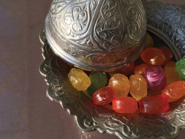 bayram şekeri izole