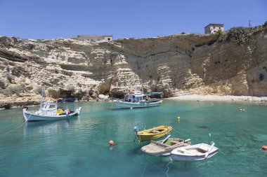 mezakos, Yunanistan, 25 Nisan 2017: mezakos, Yunanistan, 25 Nisan 2017: liman mezakos balıkçı tekneleri mani Yunanistan ile