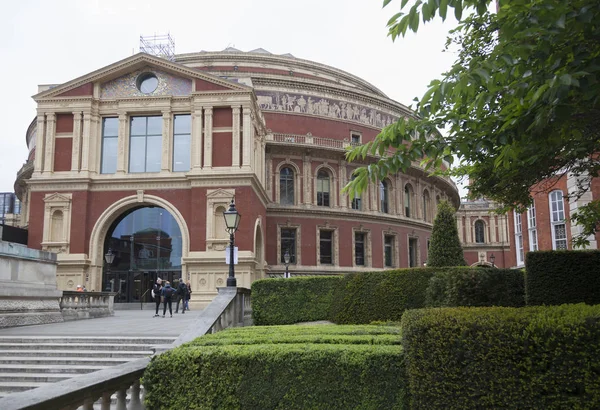 Royal albert hall på mulen dag i kan — Stockfoto