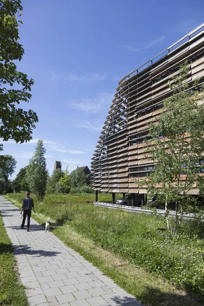 Edificio moderno de watercampus en leeuwarden —  Fotos de Stock