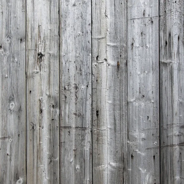 Deel van hek met grijs verweerde planken — Stockfoto