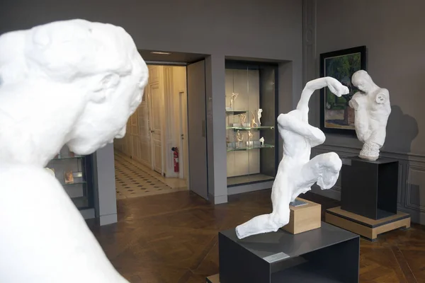 Paris, 30 de dezembro de 2017: escultura de rodin dentro musee rodin in paris — Fotografia de Stock