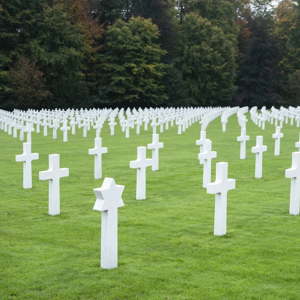 Luxemburg Amerikaanse begraafplaats en memorial — Stockfoto