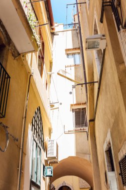 Eski evleri ile İtalya sokak