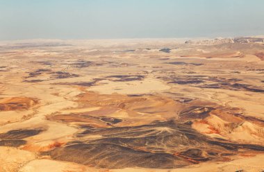 Çöl ve mavi gökyüzü, güzel manzara