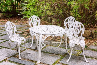 Bahçe Mobilyaları Bahçe, masa ve sandalyeler