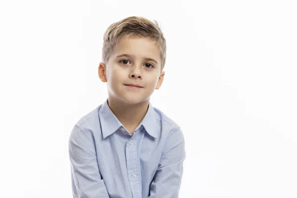 Chico Escuela Riéndose Con Una Camisa Azul Aislado Sobre Fondo — Foto de Stock