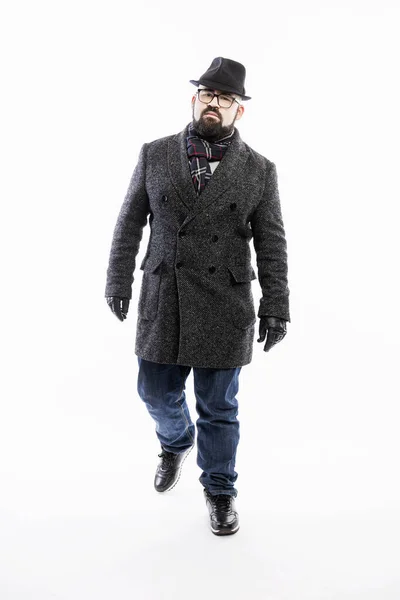 Stilvoller Mann Mantel Und Hut Weißer Hintergrund Vertikal — Stockfoto