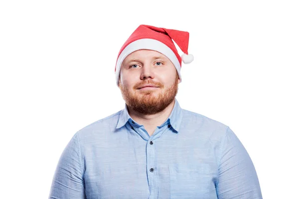 Hombre Pelirrojo Sonriente Con Sombrero Santa Claus Celebración Año Nuevo — Foto de Stock