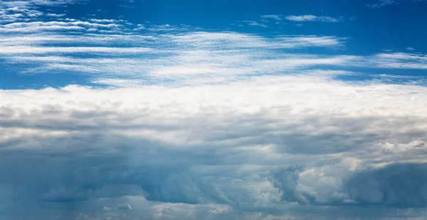 Strahlend Blauer Himmel Einem Sonnigen Tag Hintergrund Raum Für Text — Stockfoto