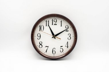 Vintage yuvarlak duvar saati