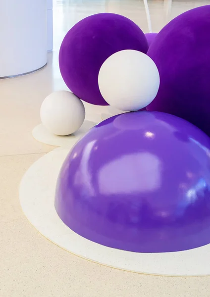 Spherical object arrangement in purple