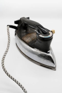 eski paslı elektrikli demir