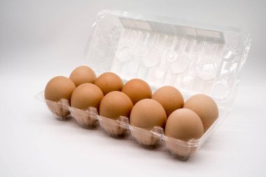 On kahverengi yumurta