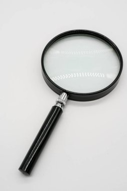 siyah büyüteç cam