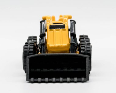 Ağır zincir oyuncak buldozer