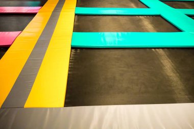 Kapalı atlama için birbirine bağlı Hediyelik paketler