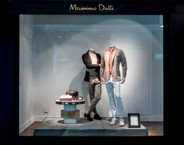 Massimo Dutti dükkanında Emquatier, Bangkok, Tayland, Eylül 2, 2017